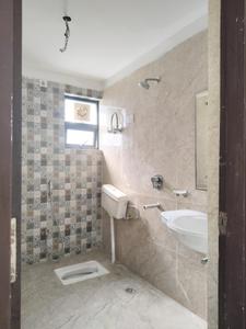 Common Bathroom Image of 1481 Sq.ft 3 BHK Apartment / Flat for sale in CGEWHO Kendriya Vihar, Phi II Greater Noida for Rs. 16100000
