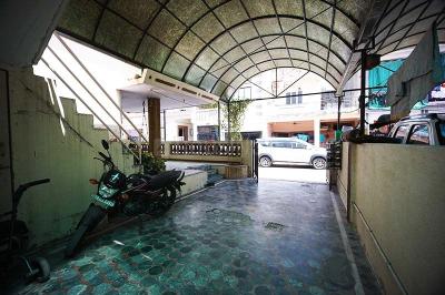 Image of 1665 Sq.ft 2 BHK Independent House for sale in Nikol, Ahmedabad for Rs. 13000000