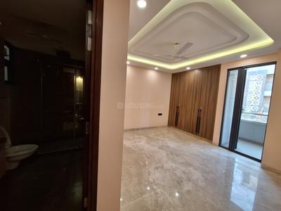 Hall Image of 1999 Sq.ft 3 BHK Builder Floor for sale in Mansarover Garden New Delhi for Rs. 45000000