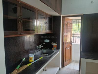 Kitchen Image of 1100 Sq.ft 2 BHK Builder Floor for rent in Palavakkam, Sholinganallur Chennai for Rs. 32000