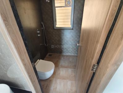 Bathroom Image of 1700 Sq.ft 3 BHK Apartment / Flat for sale in Venkatesh Skydale, Hingne Khurd Pune for Rs. 27200000