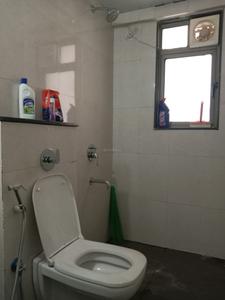 Common Bathroom Image of 320 Sq.ft 1 RK Apartment / Flat for sale in Thane West Thane for Rs. 5000000