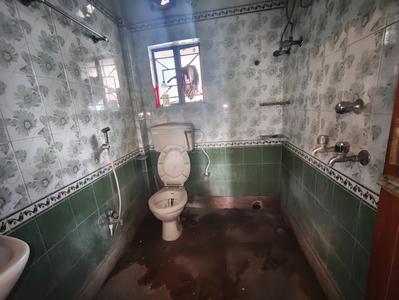 Bathroom Image of 1230 Sq.ft 3 BHK Apartment / Flat for sale in Purbalok Kolkata for Rs. 5000000