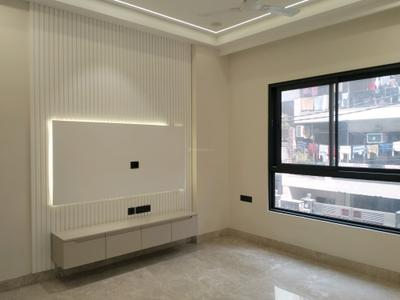 Bedroom Image of 2600 Sq.ft 4 BHK Builder Floor for sale in Pitampura New Delhi for Rs. 60000000
