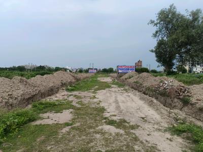 Image of 60 Sq.ft Residential Plot / Land for sale in Sector 30 Rohini, New Delhi for Rs. 13000000