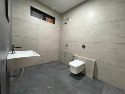 Bathroom Image of 1911 Sq.ft 3 BHK Apartment / Flat for sale in Adajan Surat for Rs. 7500000