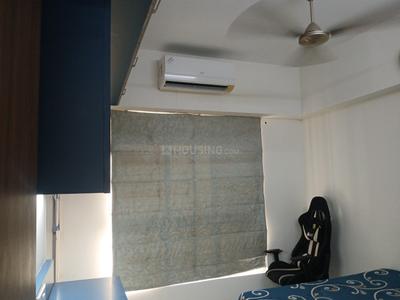 Bedroom Image of 960 Sq.ft 2 BHK Apartment / Flat for sale in Lodha Amara Tower 1 To 5 And 7 To 19, Thane West Thane for Rs. 12000000