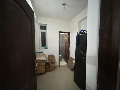 Bedroom Image of 1450 Sq.ft 3.5 BHK Apartment / Flat for rent in Sikka Karmic Greens, Sector 78 Noida for Rs. 35000