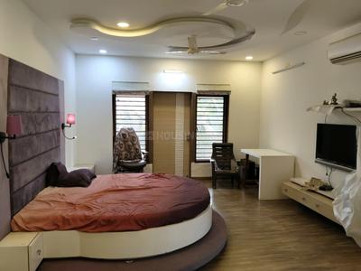 Bedroom Image of 5175 Sq.ft 5 BHK Independent House for sale in Thaltej Ahmedabad for Rs. 90000000