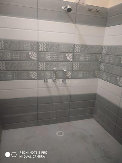 Common Bathroom Image of 918 Sq.ft 2 BHK Independent House for rent in Modinagar Ghaziabad for Rs. 7000