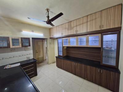 Kitchen Image of 1850 Sq.ft 4 BHK Villa for rent in Narayan Gardens, New Alkapuri Vadodara for Rs. 22000