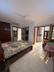 Bedroom Image of 1575 Sq.ft 3 BHK Builder Floor for rent in Kalkaji New Delhi for Rs. 80000