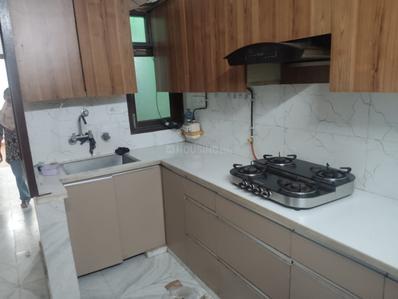 Kitchen Image of 1000 Sq.ft 2 BHK Builder Floor for rent in Preet Vihar New Delhi for Rs. 25000