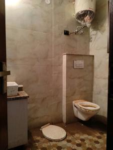 Common Bathroom Image of 1200 Sq.ft 3 BHK Builder Floor for sale in Saket RWA, Freedom Fighters Enclave New Delhi for Rs. 7000000