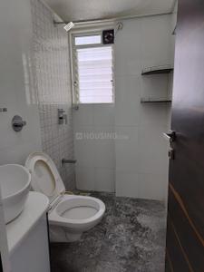 Bathroom Image of 598 Sq.ft 1 BHK Apartment / Flat for sale in Romell Shraddha, Borivali West Mumbai for Rs. 13500000
