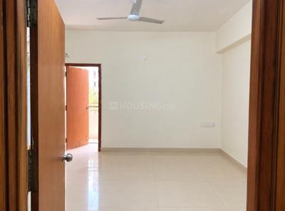 Bedroom Image of 1300 Sq.ft 2 BHK Apartment / Flat for rent in Shilpa Hills Hyderabad for Rs. 38000