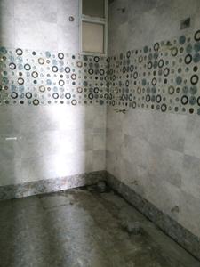 Common Bathroom Image of 1389 Sq.ft 3 BHK Apartment / Flat for sale in Saya Gold Avenue Phase 1, Indirapuram Ghaziabad for Rs. 21937500