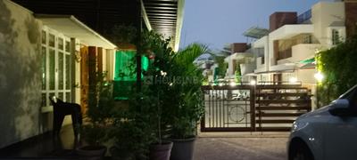 Balcony Image of 3131 Sq.ft 3 BHK Villa for sale in Suryaansh Vedura, Chandkheda Ahmedabad for Rs. 30000000