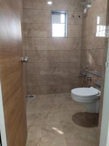Bathroom Image of 1050 Sq.ft 3 BHK Apartment / Flat for sale in Courtyard 126, Sevasi Vadodara for Rs. 4400000