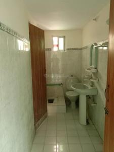 Bathroom Image of 1935 Sq.ft 2 BHK Independent House for rent in Ashiyana Lucknow for Rs. 20000