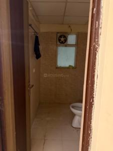 Bathroom Image of 1200 Sq.ft 4 BHK Apartment / Flat for rent in Fusion Homes, Noida Extension Greater Noida for Rs. 35000