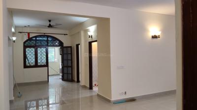 Living Room Image of 2000 Sq.ft 3 BHK Apartment / Flat for rent in Assotech Yarrow Apartments, Sector 62 Noida for Rs. 45000