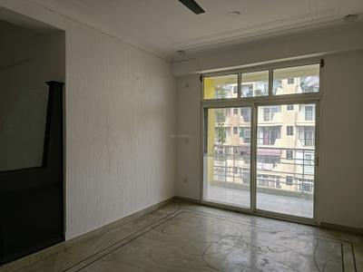 Living Room Image of 1849 Sq.ft 3 BHK Apartment / Flat for sale in Mahagun Mansion Phase 1 and 2, Indirapuram Ghaziabad for Rs. 19800000