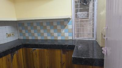 Kitchen Image of 1000 Sq.ft 2 BHK Builder Floor for rent in Safdarjung Enclave New Delhi for Rs. 38000
