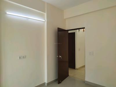 Bedroom Image of 1480 Sq.ft 3 BHK Apartment / Flat for sale in Mahagun Moderne, Sector 78 Noida for Rs. 21500000