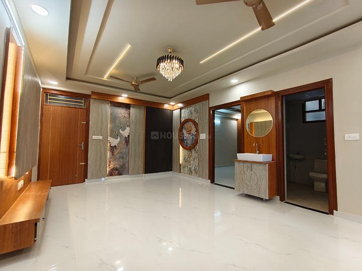 Gandhi Path West Main Image 1