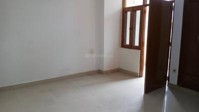 Bedroom Image of 1800 Sq.ft 3 BHK Apartment / Flat for sale in Amrapali Royal, Indirapuram Ghaziabad for Rs. 17000000