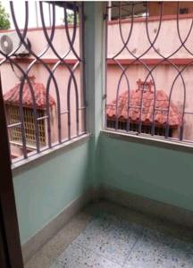 Balcony Image of 1200 Sq.ft 2 BHK Builder Floor for rent in Baguiati Kolkata for Rs. 14000