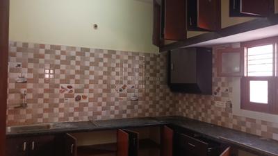 Kitchen Image of 850 Sq.ft 2 BHK Independent House for rent in K R Puram Bengaluru for Rs. 18000
