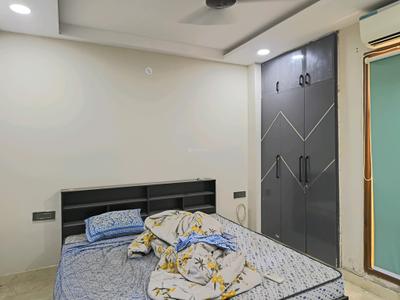 Bedroom Image of 1850 Sq.ft 3 BHK Builder Floor for sale in Vasundhara Ghaziabad for Rs. 14500000
