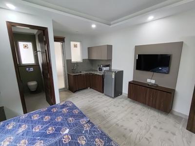 Bedroom Image of 550 Sq.ft 1 RK Builder Floor for rent in DLF Independent Floors At Dlf City Phase III, DLF Phase 3 Gurgaon for Rs. 18500