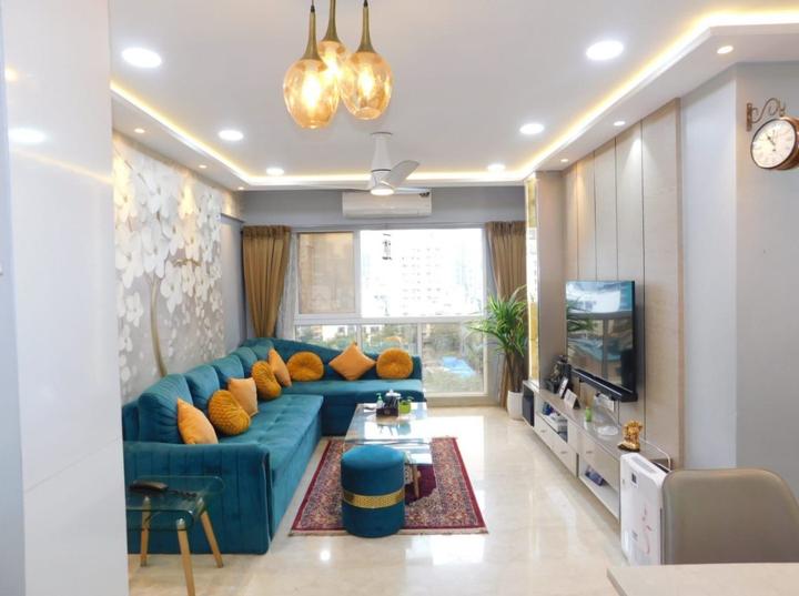 Platinum Life Main Image 1