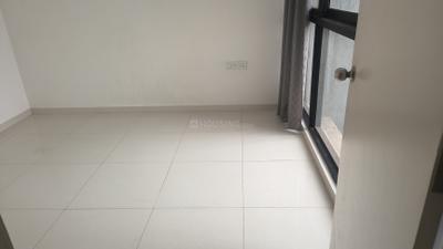 Bedroom Image of 850 Sq.ft 2 BHK Apartment / Flat for rent in Vascon Citron, Wagholi Pune for Rs. 23000