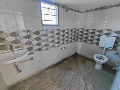Bathroom Image of 2450 Sq.ft 4 BHK Independent House for rent in Maninagar Ahmedabad for Rs. 40000
