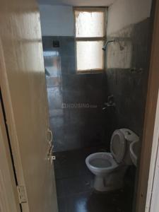 Bathroom Image of 750 Sq.ft 3 BHK Apartment / Flat for rent in Adore Happy Homes Pride, Sector 75 Faridabad for Rs. 18000