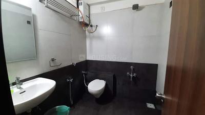 Bathroom Image of 2000 Sq.ft 2 BHK Independent House for rent in Rashmi Green Iris, Ghatlodiya Ahmedabad for Rs. 18000