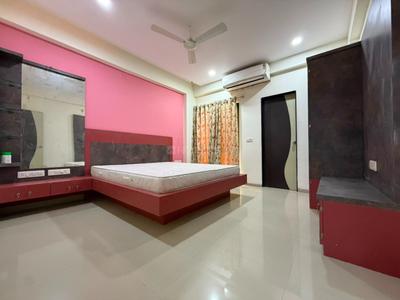 Bedroom Image of 3500 Sq.ft 4 BHK Apartment / Flat for rent in New Alkapuri Vadodara for Rs. 40000