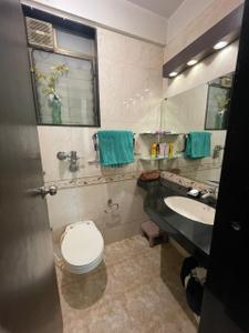 Bathroom Image of 885 Sq.ft 2 BHK Apartment / Flat for rent in Supreme Lake Florence, Powai Mumbai for Rs. 81000