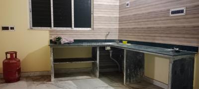 Kitchen Image of 700 Sq.ft 2 BHK Apartment / Flat for rent in Baghajatin Kolkata for Rs. 12000