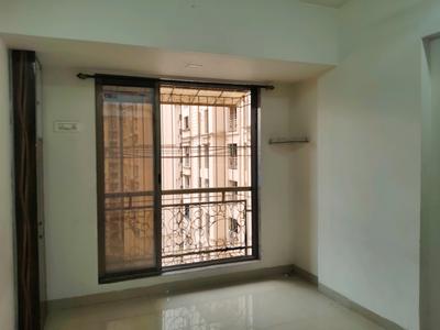 Bedroom Image of 2200 Sq.ft 4 BHK Apartment / Flat for sale in Oberoi Eternia Towers A to D, Mulund West Mumbai for Rs. 80000000