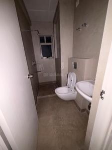 Bathroom Image of 954 Sq.ft 2.5 BHK Apartment / Flat for sale in Ambey Gateway, Chinar Park Kolkata for Rs. 11500000