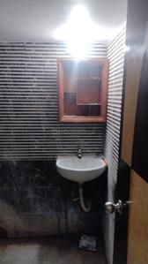Bathroom Image of 800 Sq.ft 2 BHK Independent House for rent in Chinar Park Kolkata for Rs. 11000