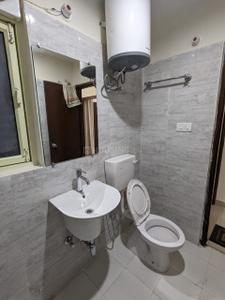 Bathroom Image of 1000 Sq.ft 2 BHK Independent House for rent in Aarvanss Shivalik Residency, Suman Nagar Haridwar for Rs. 4000