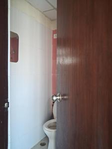 Bathroom Image of 1870 Sq.ft 3 BHK Apartment / Flat for sale in Sector 77 Noida for Rs. 13500000