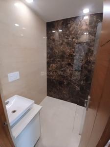 Bathroom Image of 2250 Sq.ft 3 BHK Builder Floor for rent in BPTP Pride Floors, Sector 77 Faridabad for Rs. 40000
