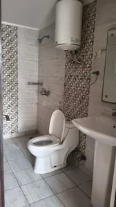 Image of 1340 Sq.ft 3 BHK Apartment / Flat for rent in Gulshan Ikebana, Sector 143, Noida for Rs. 34000